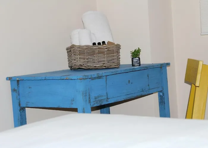 Urban Pop Bed & Breakfast