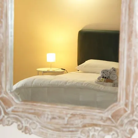 Urban Pop Bed & Breakfast 3*